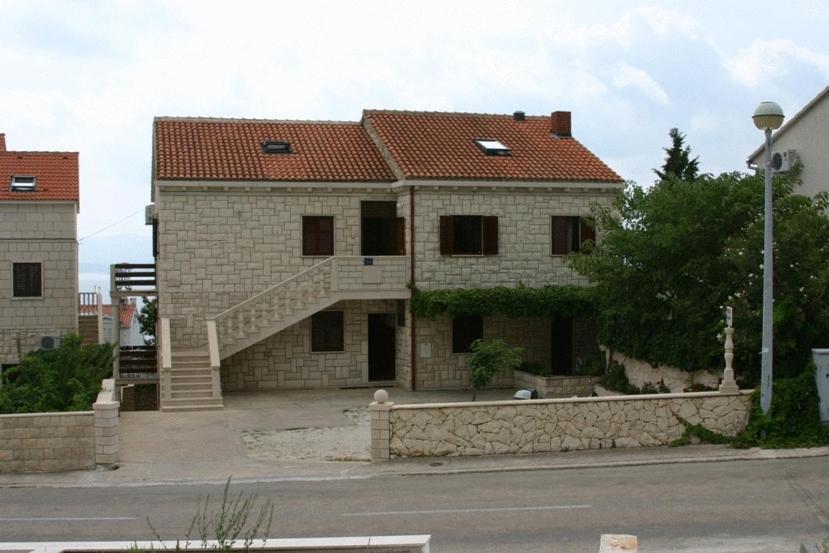 Apartmani Bezmalinovic Bol Buitenkant foto