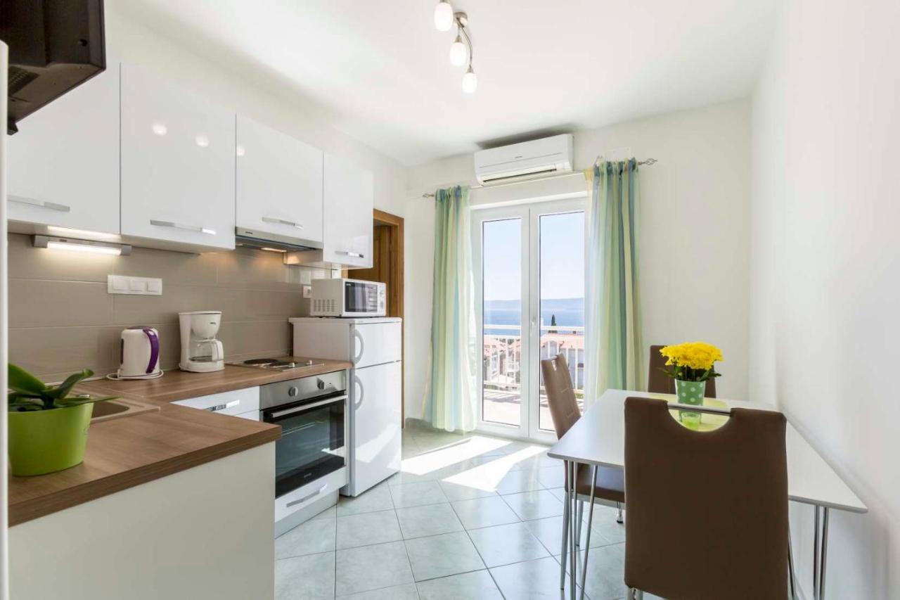 Apartmani Bezmalinovic Bol Buitenkant foto