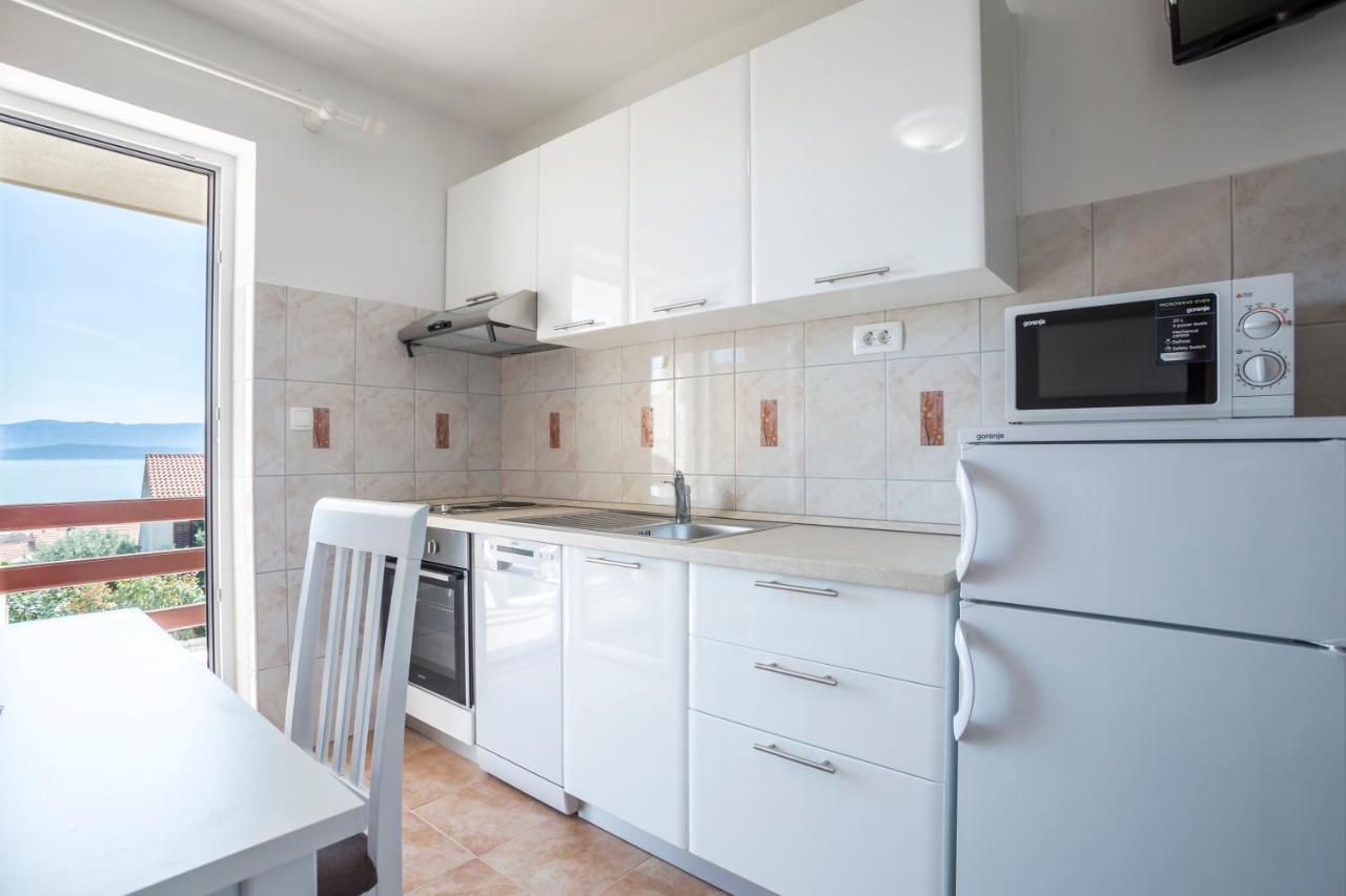 Apartmani Bezmalinovic Bol Buitenkant foto